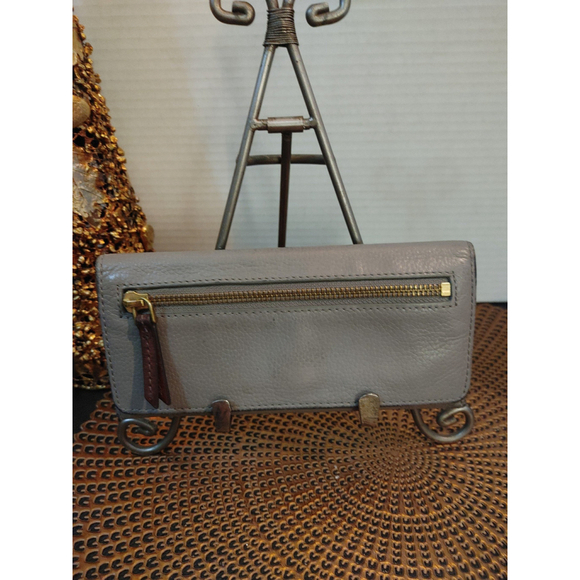 Fossil Leather Wallet - Picture 2 of 5
